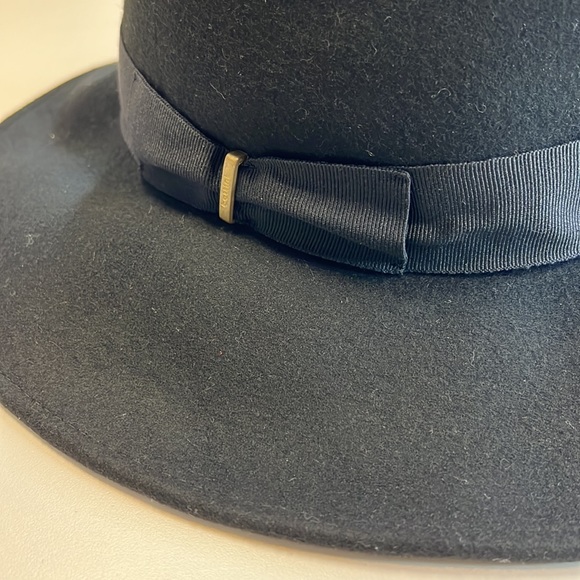 Raffaello Bettini 100% Wool Hat w/ Band & Gold Detail, NWT! - Picture 3 of 5